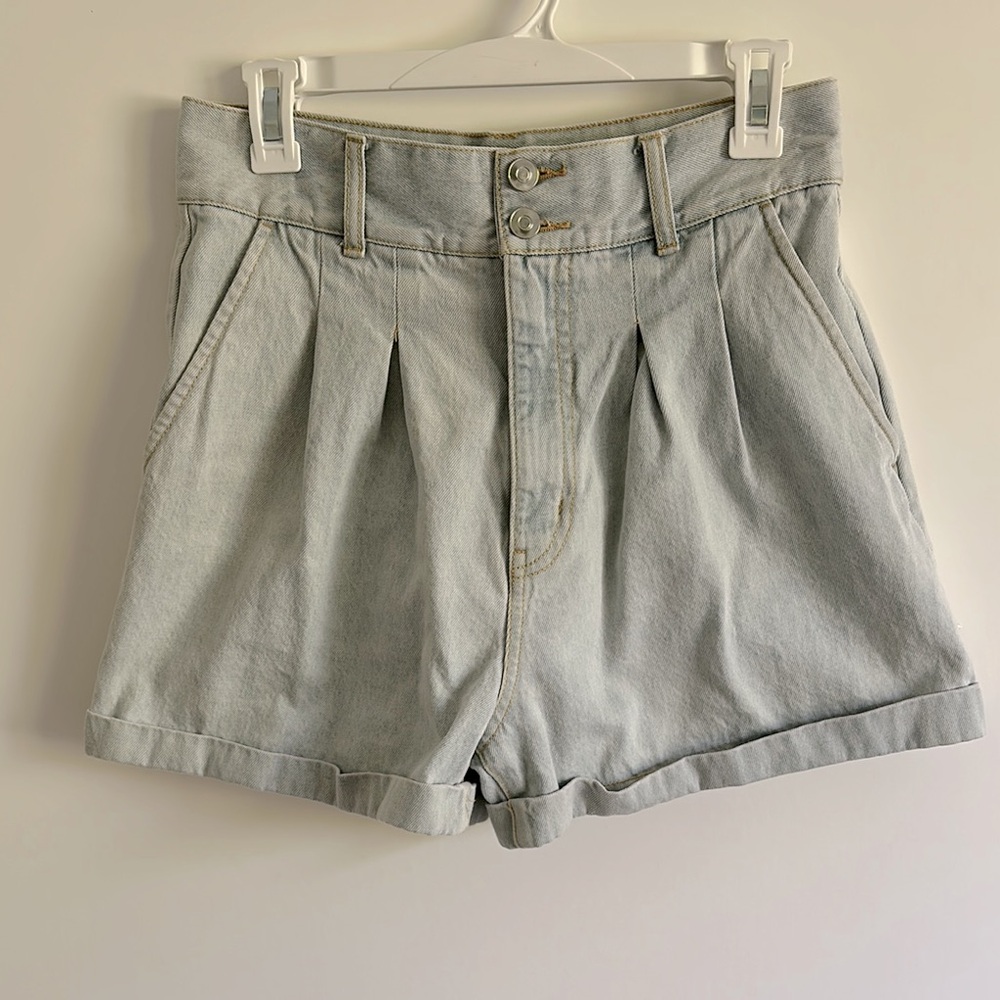 Forever 21 Light Blue Jean Shorts High-Waisted Relaxed Fit